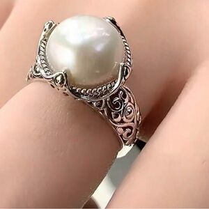 Elegant Silver Pearl Ring